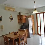 Apartman Casa 2 Sole - Mare - Montagna - Con Terrazza E Vista Suggestiva *
