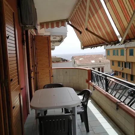 Daire Casa 2 Sole - Mare - Montagna - Con Terrazza E Vista Suggestiva *