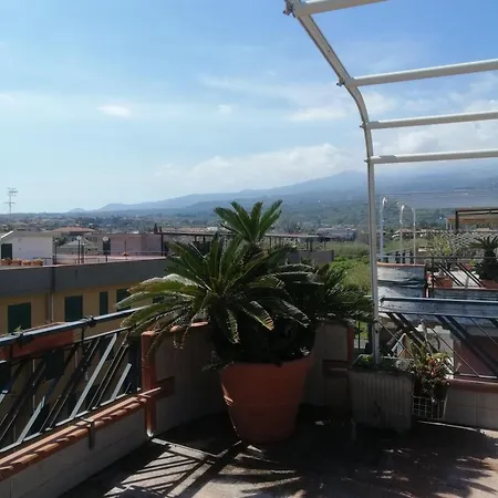 Casa 2 Sole - Mare - Montagna - Con Terrazza E Vista Suggestiva Daire