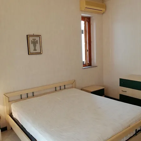 Casa 2 Sole - Mare - Montagna - Con Terrazza E Vista Suggestiva Daire *